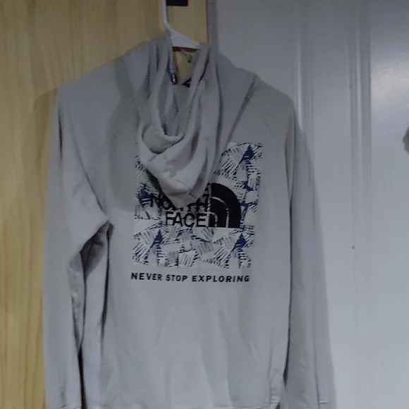 The North Face Light Gray Men's Hoodie - Picture 2 of 2